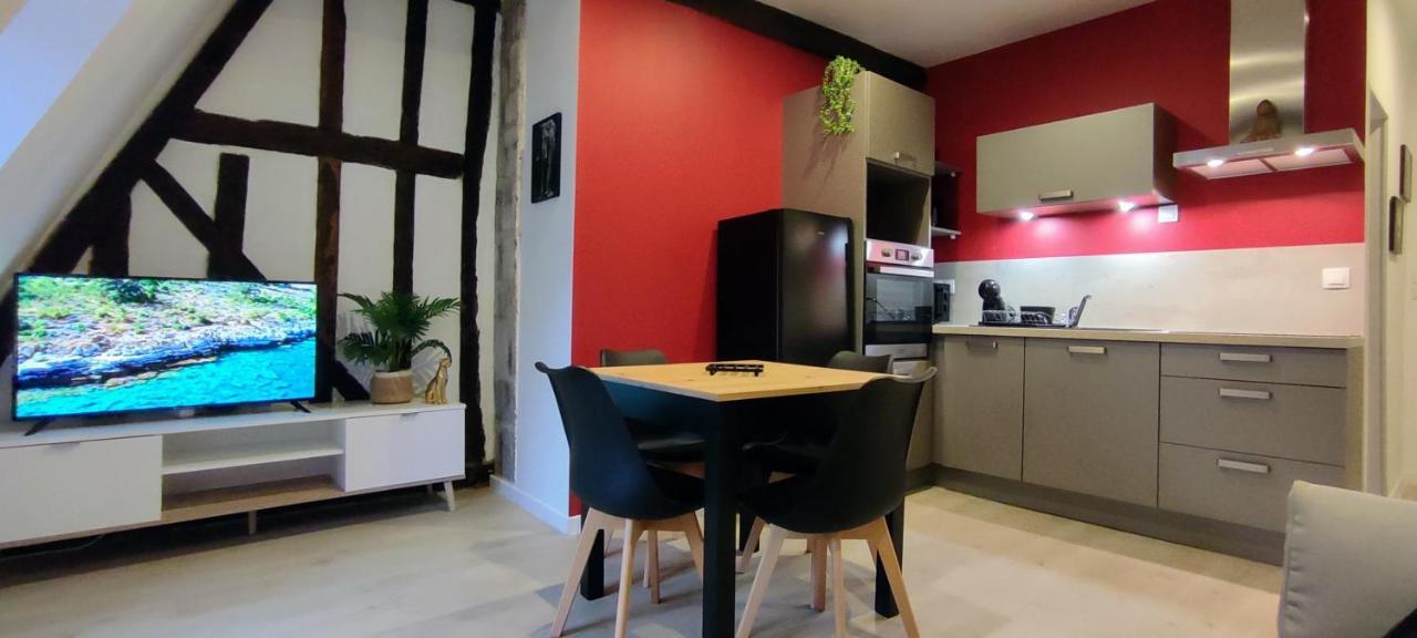 Apartment 202 Duplex A Colombage En Plein Centre *